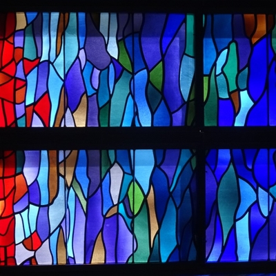 Image - cathedrale_vitraux_manessier_sepulcre.jpg