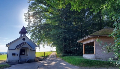 Image - Chapelle_et_abri_la_Faye.jpg
